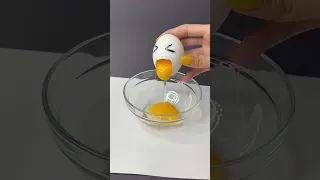 Experience the innovative and creative art of egg kiss lol by this talented artist!