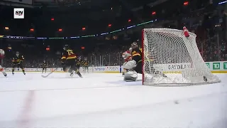 Demko makes amazing glove save