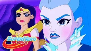 Super wymiana prezentów | Twierdza Solidarności  | DC Super Hero Girls po Polsku