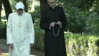 Benedict XVI enjoys his vacation at Castel Gandolfo