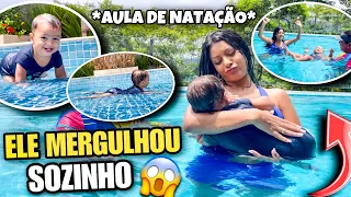 PRIMEIRA AULA DE NATAÇÃO DO MEU FILHO!! *ELE MERGULHOU SOZINHO* 😭😱♥️