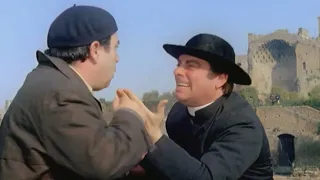 Lino Banfi e gli schiaffi con Don Peppino! Scena epica Vieni Avanti Cretino (1982) in Full HD