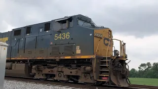 CSX 5436 leads a Northbound passed Hooper Siding in Humboldt,TN