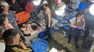 坎仔頂 基隆魚市場 元源魚行 帶魚拍賣 Huge hairtail auction, seafood fishmarket