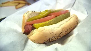 Chicago’s Best Hot Dog: The Wieners Circle