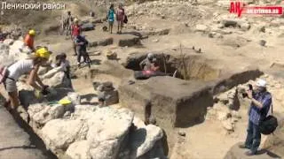 Раскопки в городище Артезиан