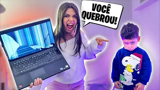 QUEBREI O COMPUTADOR  DO MEU PAI E COLOQUEI A CULPA NO MEU IRMÃOZINHO!