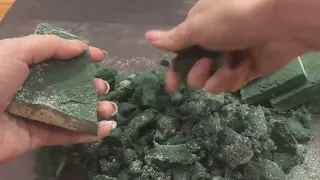 ASMR green floral foam crush😍🤤!! oddly satisfying!!