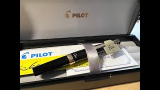 Probably the best pocket pen in the world - Pilot Elite 95s unboxing and review