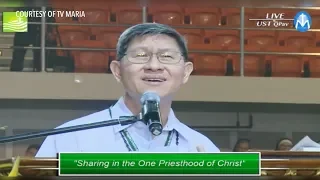 Cardinal Tagle to priests, nuns: Be one with the wounded
