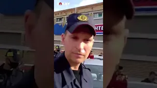 ЖОДИНО. ВОТ ТАК МАЙОР МИЛИЦИИ ЖЕНЩИНУ В ЛИЦО УДАРИЛ. НАОТМАШЬ. ВИДЕО С ЕЕ СМАРТФОНА.