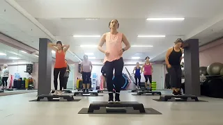 СТЕП АЭРОБИКА ЦЕЛАЯ ТРЕНИРОВКА / STEP AEROBICS