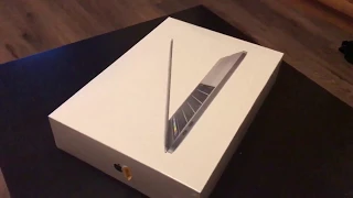 Распаковка MacBook Pro 2017