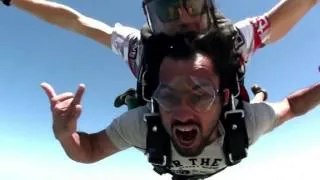 Waqar Zaka Sky dive in Dubai