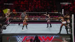 PCB Vs Team Bella - WWE Raw 26/10/2015 (En Español)