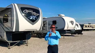 Open range fifth wheel model 374BHS