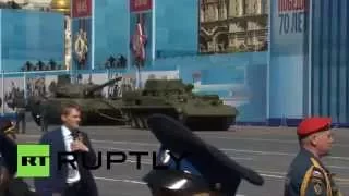 New Russian T 14 Armata tank grinds to a halt on Red Sq