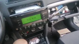 Видео отзыв клиента. Адаптер AUX+USB. Skoda A5.