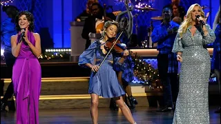 Lindsey Stirling CMA Christmas |complete performance| 2023