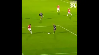 Karim Benzema enchaînement roulette/petit-pont/but OL vs RC Lens L1 2007/2008 KB9 Skills Nutmeg Goal