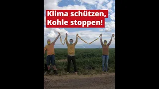 Klima schützen, Kohle stoppen: Menschenkette am Tagebau Garzweiler (7.8.)