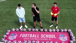 Football School Yusuf Demir von Rapid Wien zu Besuch