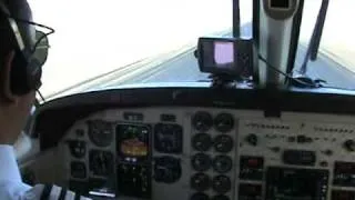 TAXI AND TAKEOFF BEECHCRAFT KING AIR 90 FROM TORREON INTL COCKPIT VIEW