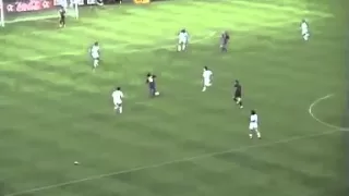 Primer gol Ronaldinho con el barça, Barcelona 1-1 Sevilla.