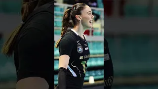 Zehra Gunes 💞Vakifbank no.1 player #zehragunes #viral #short #volteybell