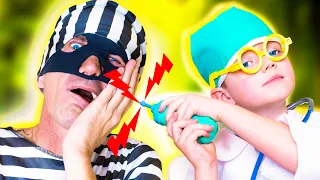 Mateo Bateo and Daddy Pretend Play Going to the Dentist - funny videos for kids