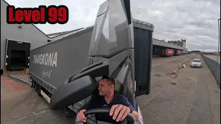 A kamionos egy napja -  Tolatás level99