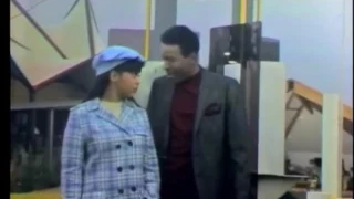 Marvin Gaye & Tammi Terrell singing Ain't No Mountain High Enough live on a TV show back in 1967