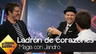 Jandro roba 'los corazones' de Pedro Pascal con un impresionante truco de magia - El Hormiguero 3.0