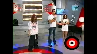 Децл и Карина Сербина на MTV "Тотальное шоу" (2002) | Ведущие: Иван Ургант и Тимур Родригез