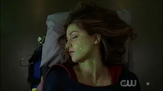 Supergirl 4x03 Opening Scene J'onn saves Supergirl from dropping