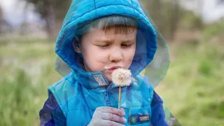 "Батьківська любов"  Леонiд Сандуленко, муз. Леоніда Нечипорука, сл. Наталі Коломiєць