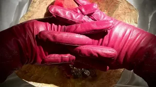 LEATHER GLOVES 👉  🍬 UNWRAP CANDY 💋  [[ASMR]]