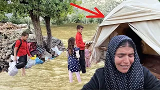 underwater tent; Akram's displeasure with the penetration of water into her tent