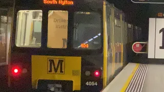 Tyne and Wear Metro - Metrocars 4004 and 4054 departing Central Station (26/08/2020)