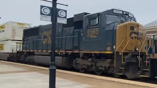 CSX at Alexandria  had a EMD SD70MAC ￼