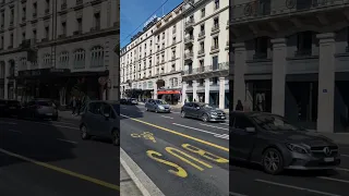 Rua du Mont Blanc. Genebra.  Suíça. Segunda-feira, 20 março 2023.