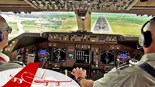 Cockpit View - Boeing 747-400 Landing Johannesburg