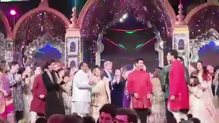 Bill and Hillary Clinton dance and Isha Ambani’s wedding | Shahrukh Khan