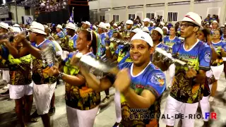 Ensaio Beija-Flor esquenta bateria 2015