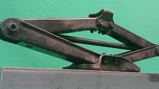 ✅ POWERFUL VISE from a car jack. Do it yourself