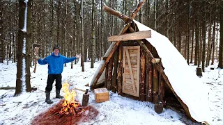 $7 Winter Cabin Build (on an Extreme Budget!)