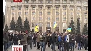 Чоловік похилого віку  помер на мітингу у Харкові