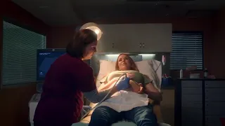 Marvel Runaway season 3 - pregnant scene