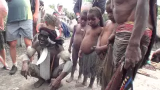 матрешка для вождя племени Дани(Папуа)