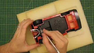 HOW TO CHANGE THE WHEELS ON A RESIN MODEL